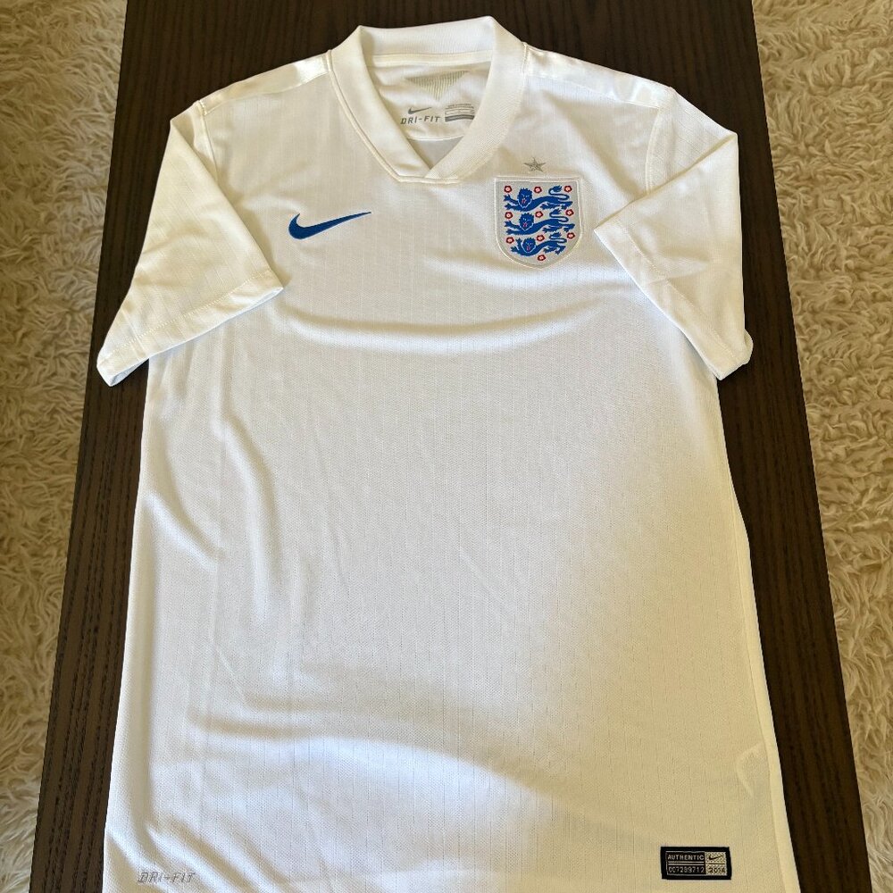 Nike England Home Jersey Men's Size Small